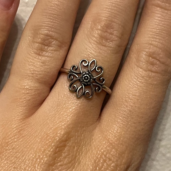 Ring ❤️‍🔥 - Picture 4 of 4